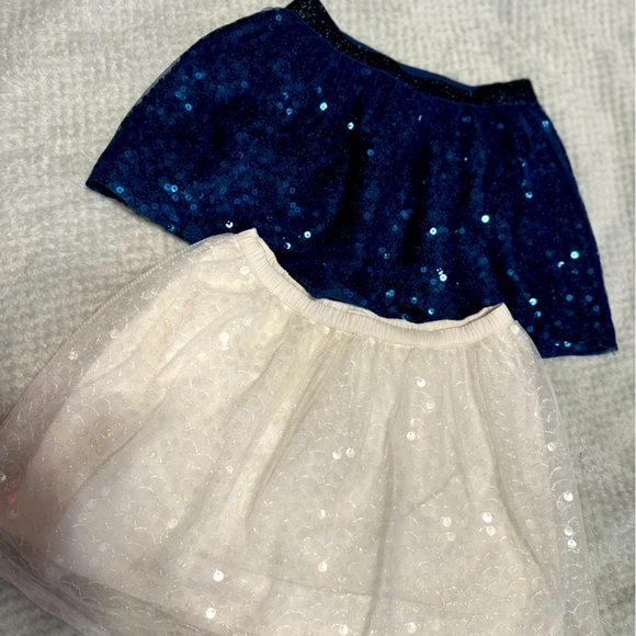 Bundle of tutus Oshkosh size 5 , crazy 8 size 4 - Picture 5 of 7